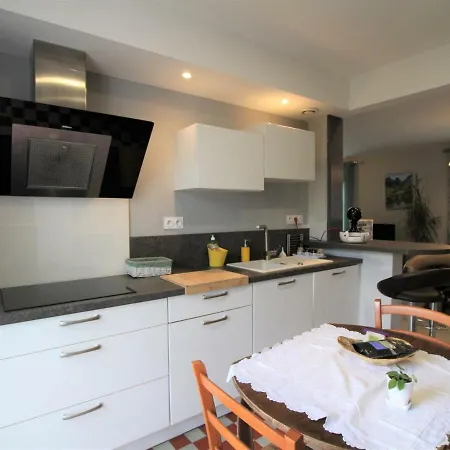 Casa vacanze Pau, 4 Pièces, 5 Personnes - Fr-1-384-783
